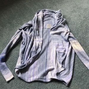 Carrie Underwood cardigan